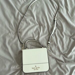 Small cream Kate spade purse